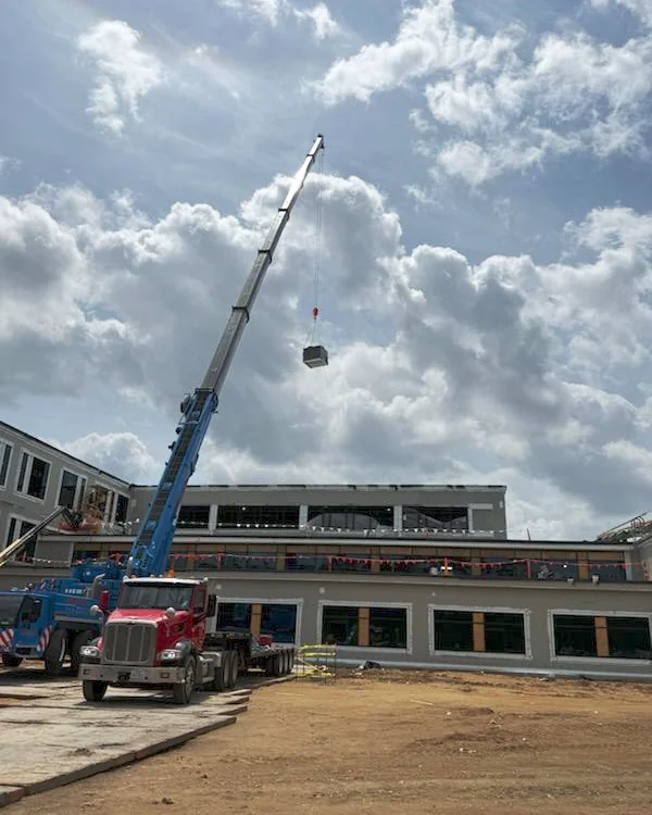 Rental Cranes in Conroe TX and Rigging Heavy Lifts